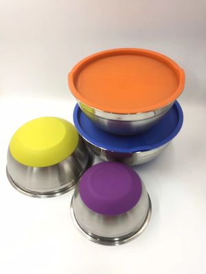 Bacia de salada de aço inoxidável do metal com parte inferior do silicone da tampa 1.25L-5L