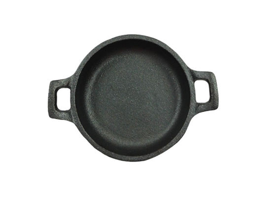 O clássico temperou pre a frigideira 24cm do ferro fundido com punhos bilaterais