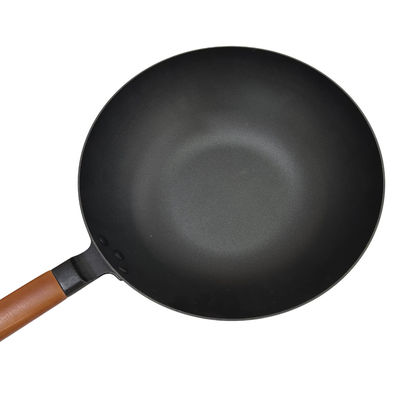 Punho de madeira de Pan Chinese Wok Pan With do ferro fundido resistente de 14 polegadas e tampa de vidro