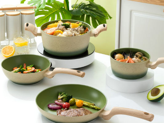 Cookware de alumínio durável do frigideira do ferro fundido 4Piece ajustado com as tampas de vidro moderadas