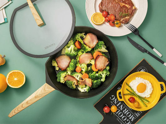 Oven Safe Aluminum Frying Pan 10.25Inch com punho do silicone