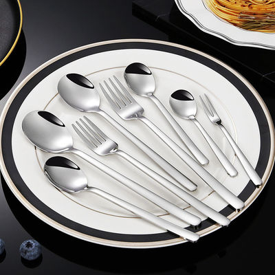 A cutelaria versátil superior ajustou o uso feito sob encomenda de aço inoxidável da cozinha 304