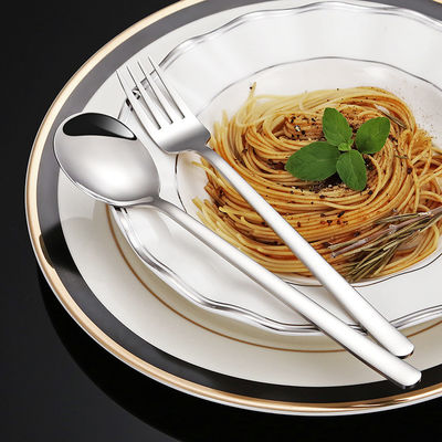 A cutelaria versátil superior ajustou o uso feito sob encomenda de aço inoxidável da cozinha 304
